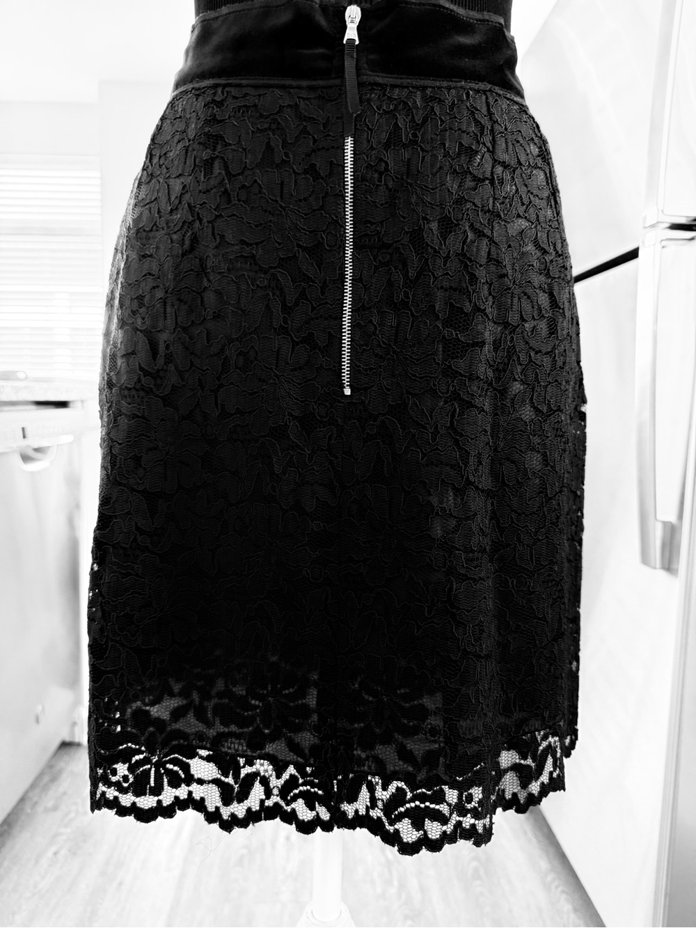 Dolce & Gabbana Black Lace Pencil Skirt with Exposed Zip. STUNNING 🖤